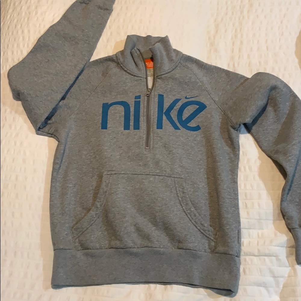 Women’s Nike 1/4 zip